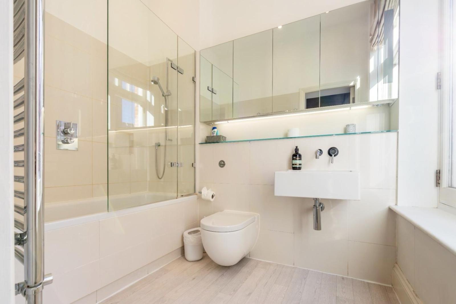 3 Bedrooms Luxurious Apartment In Knightsbridge Harrods 5 Minutes Appartement